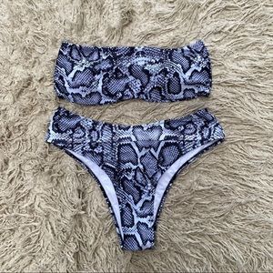 Snakeprint Strapless Swim Suit 2-Piece Size Large